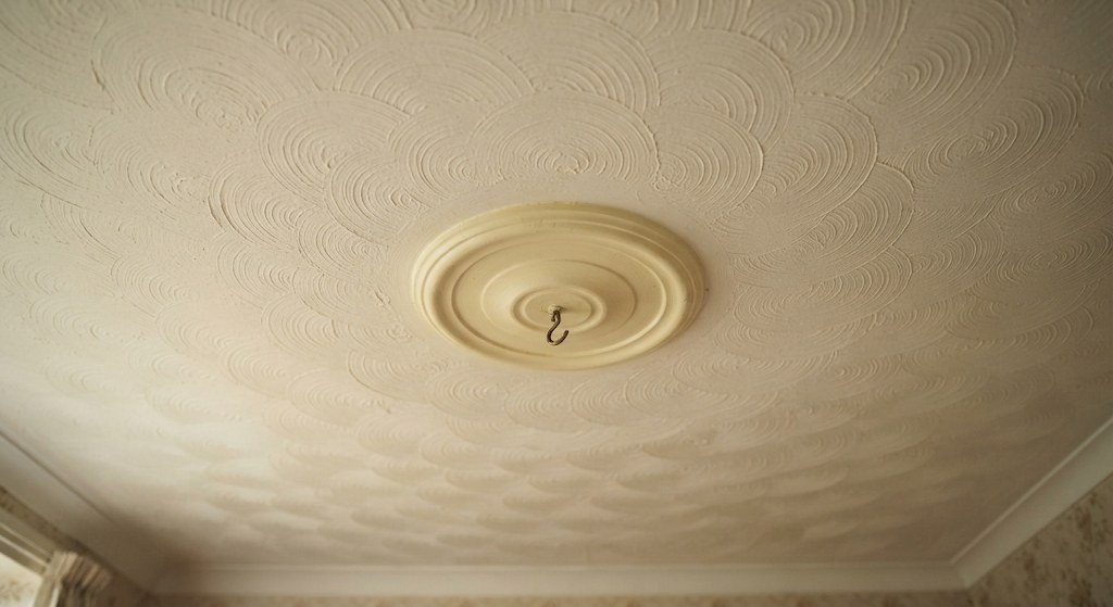 Roof or cladding work
